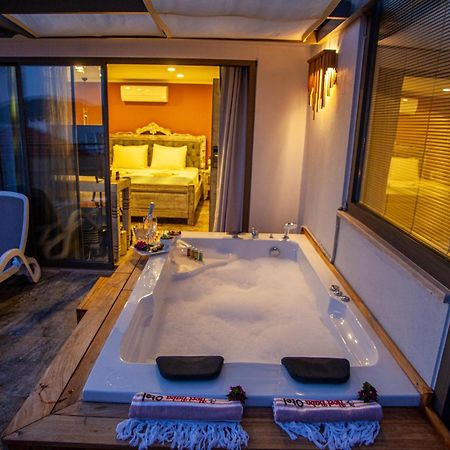 Noel Baba Hotel Каш Екстериор снимка