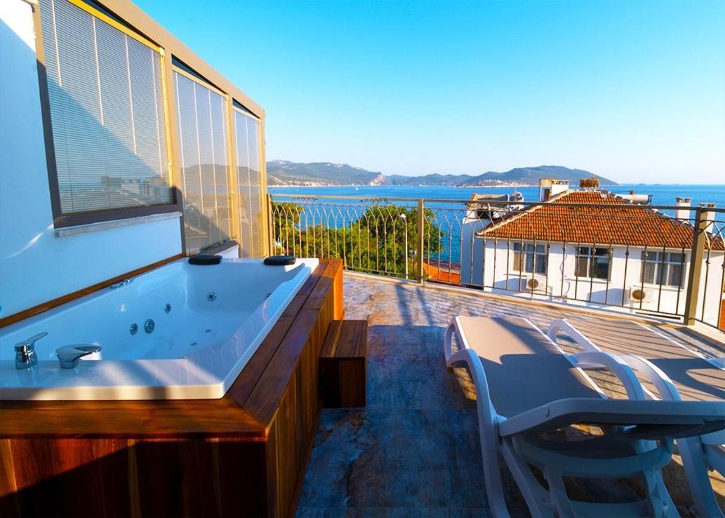 Noel Baba Hotel Каш Екстериор снимка