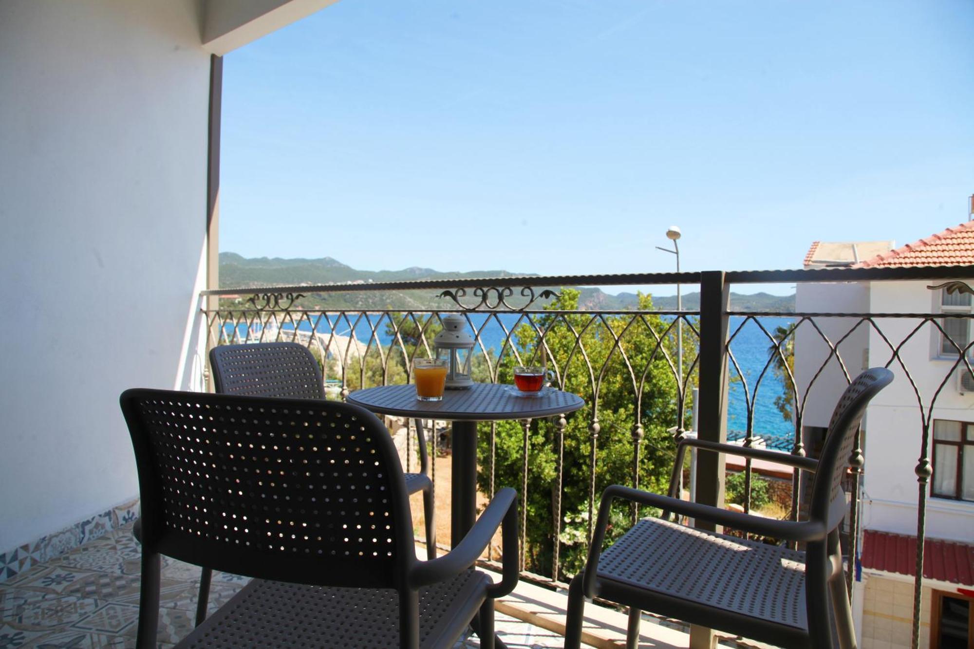 Noel Baba Hotel Каш Екстериор снимка